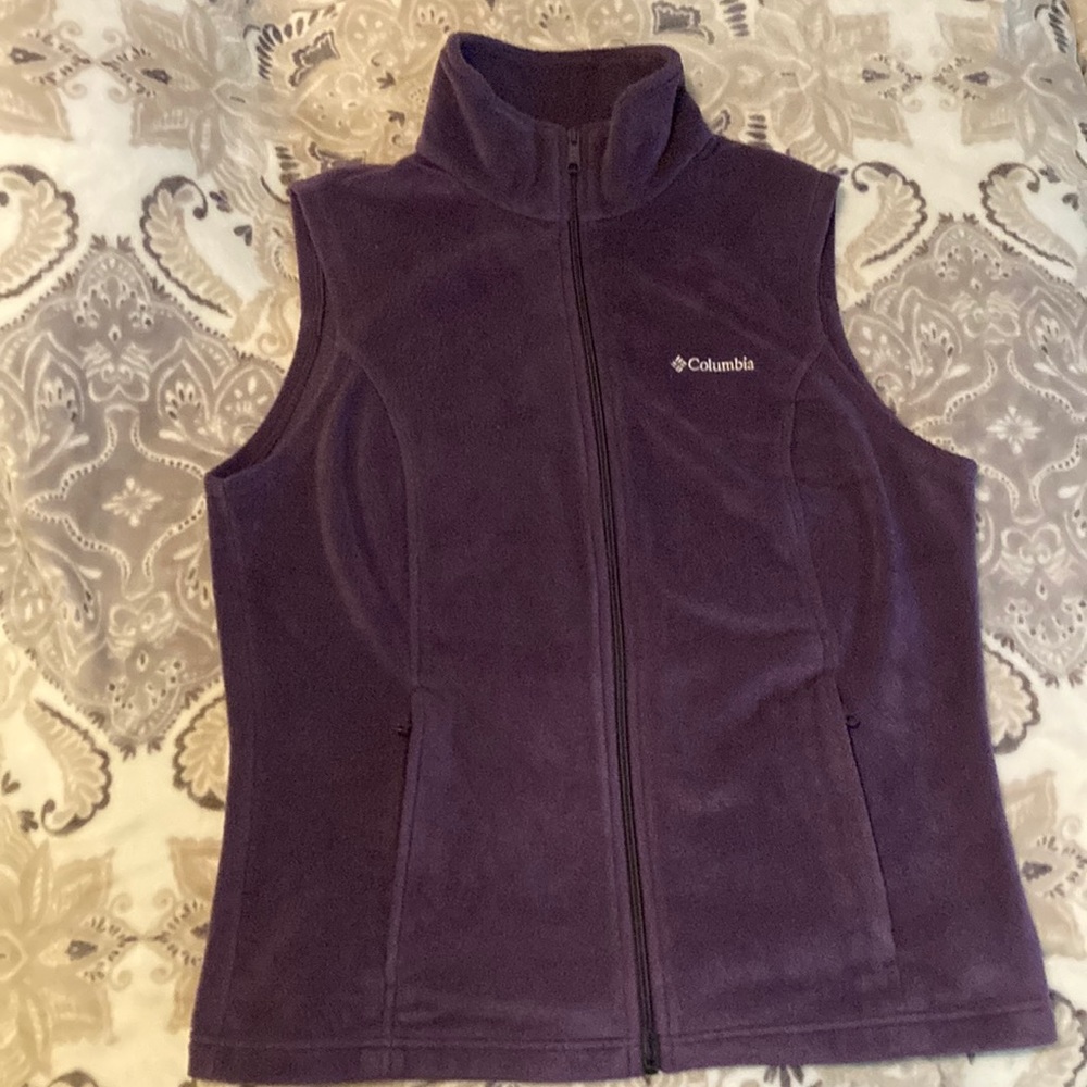 Columbia vest